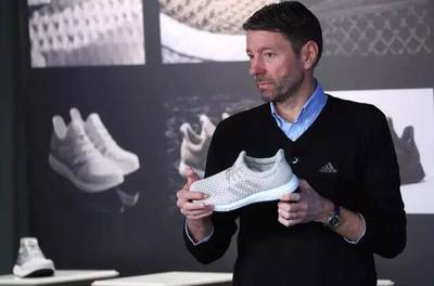 adidas美国市场强劲复苏 在蚕食Nike的市场-世界服装鞋帽网-行业门户.全国十佳电子商业行业门户网站